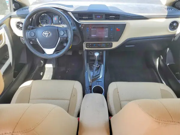 2T1BURHE5JC056928 2018 TOYOTA COROLLA - Image 8
