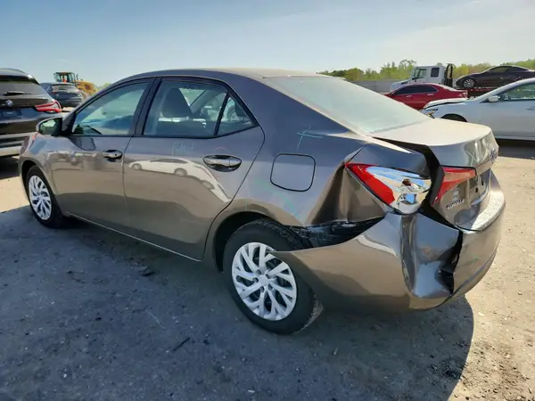 2T1BURHE5JC058789 2018 TOYOTA COROLLA - Image 2