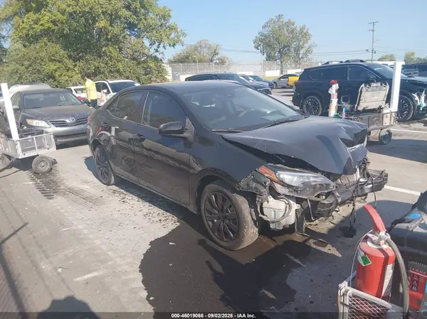 2T1BURHE5JC059439 2018 TOYOTA COROLLA - Image 1