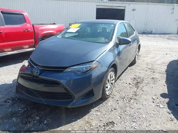 2T1BURHE5JC062874 2018 TOYOTA COROLLA - Image 2