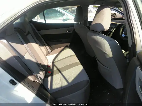 2T1BURHE5JC063104 2018 TOYOTA COROLLA - Image 8