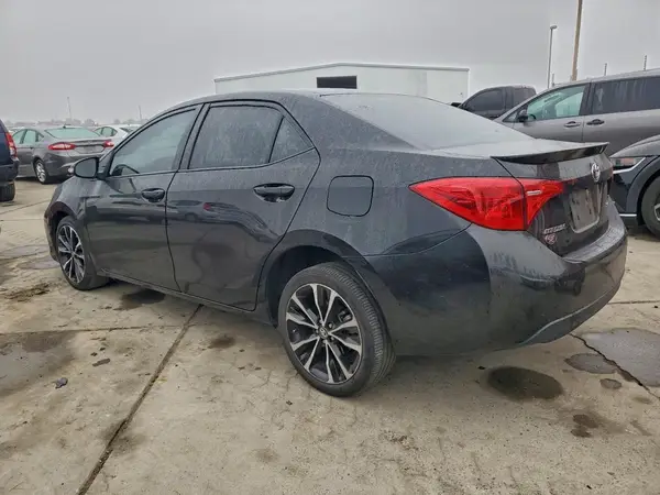 2T1BURHE5JC065726 2018 TOYOTA COROLLA - Image 2