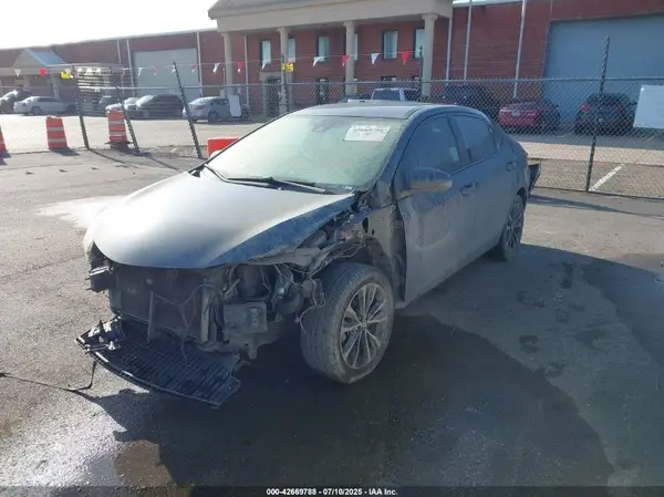 2T1BURHE5JC066360 2018 TOYOTA COROLLA - Image 2