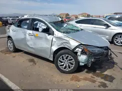 2T1BURHE5JC068433 2018 TOYOTA COROLLA