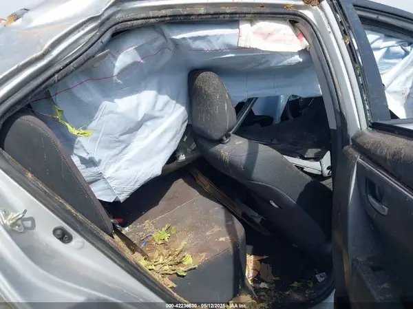 2T1BURHE5JC068433 2018 TOYOTA COROLLA - Image 8