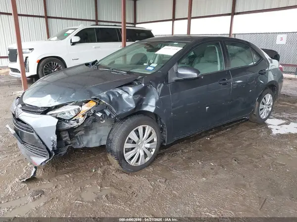 2T1BURHE5JC069310 2018 TOYOTA COROLLA - Image 2