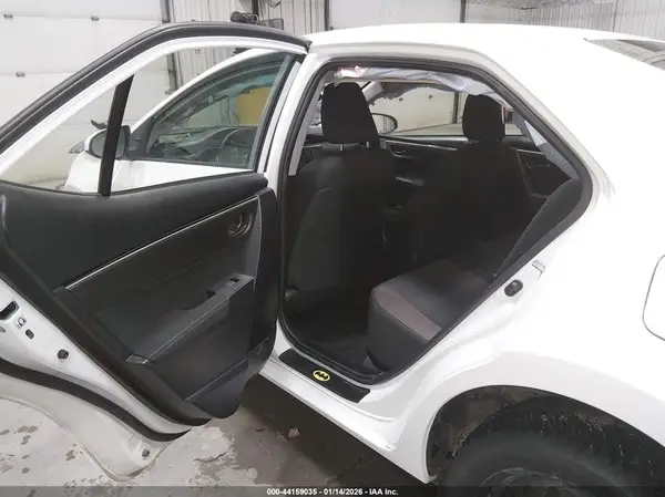 2T1BURHE5JC070926 2018 TOYOTA COROLLA - Image 8