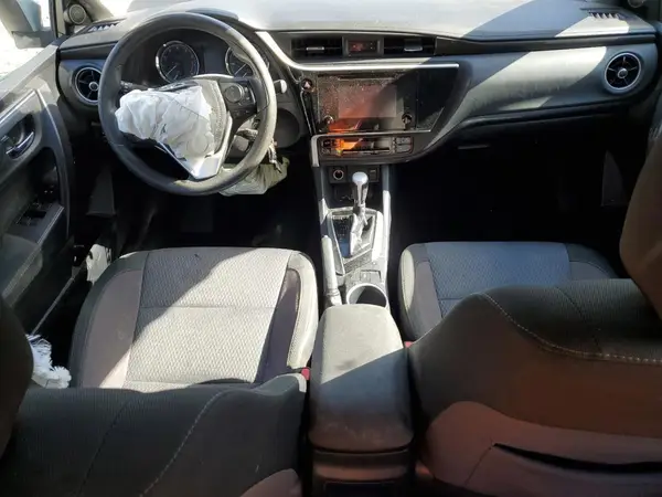 2T1BURHE5JC071199 2018 TOYOTA COROLLA - Image 8