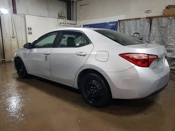 2T1BURHE5JC071929 2018 TOYOTA COROLLA - Image 2