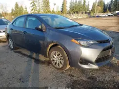 2T1BURHE5JC075074 2018 TOYOTA COROLLA