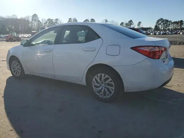 2T1BURHE5JC077228 2018 TOYOTA COROLLA - Image 2