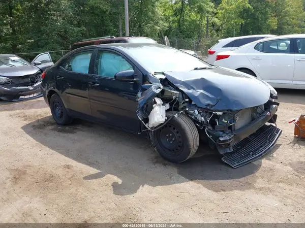 2T1BURHE5JC078895 2018 TOYOTA COROLLA - Image 1