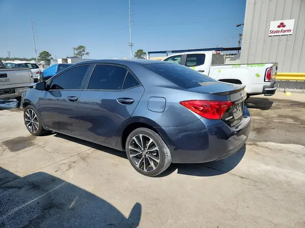 2T1BURHE5JC084745 2018 TOYOTA COROLLA - Image 2