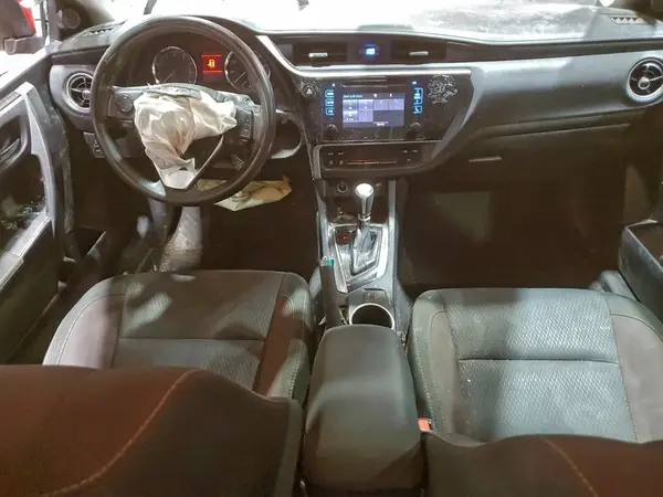 2T1BURHE5JC084759 2018 TOYOTA COROLLA - Image 8