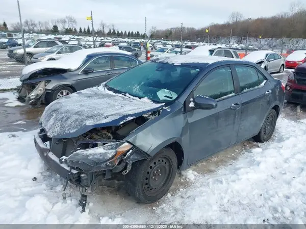 2T1BURHE5JC086320 2018 TOYOTA COROLLA - Image 2