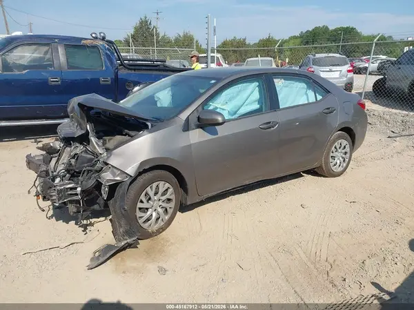 2T1BURHE5JC087628 2018 TOYOTA COROLLA - Image 2