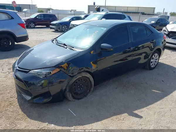 2T1BURHE5JC091226 2018 TOYOTA COROLLA - Image 2