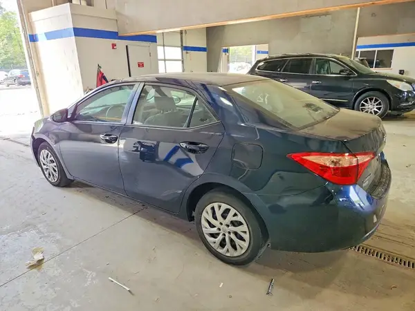 2T1BURHE5JC094109 2018 TOYOTA COROLLA - Image 2