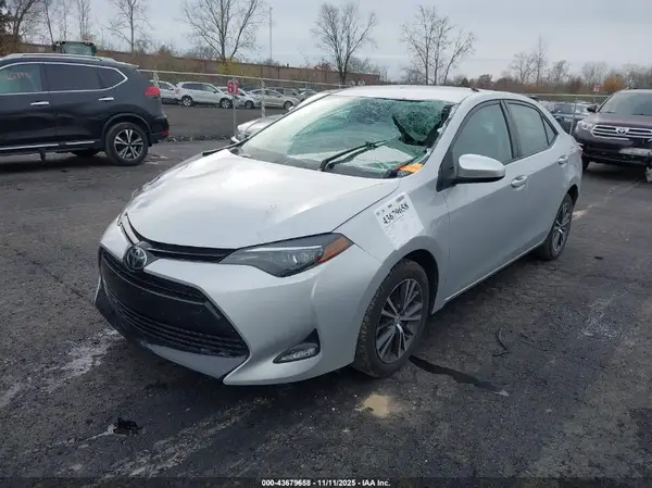 2T1BURHE5JC095616 2018 TOYOTA COROLLA - Image 2