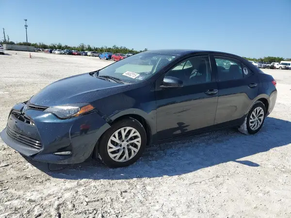 2T1BURHE5JC096023 2018 TOYOTA COROLLA - Image 1