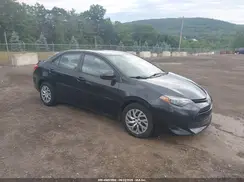 2T1BURHE5JC096703 2018 TOYOTA COROLLA