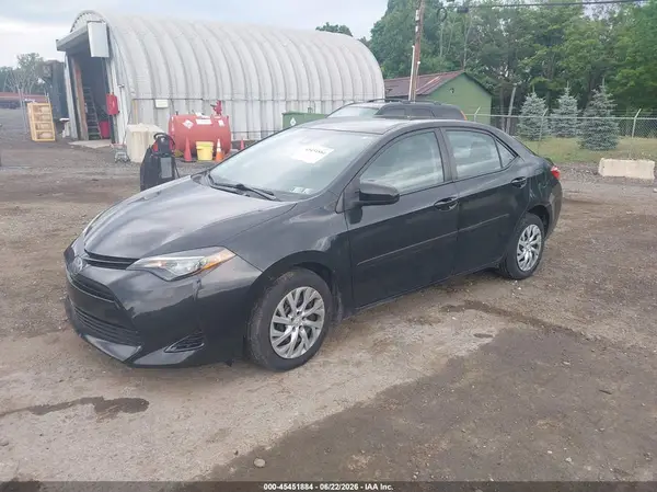 2T1BURHE5JC096703 2018 TOYOTA COROLLA - Image 2