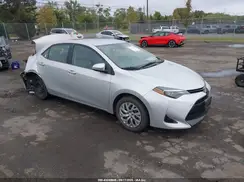2T1BURHE5JC099116 2018 TOYOTA COROLLA