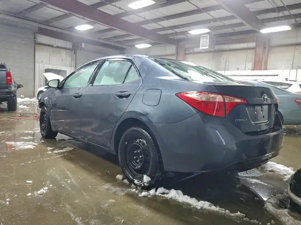 2T1BURHE5JC100507 2018 TOYOTA COROLLA - Image 2