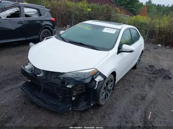 2T1BURHE5JC103424 2018 TOYOTA COROLLA - Image 2