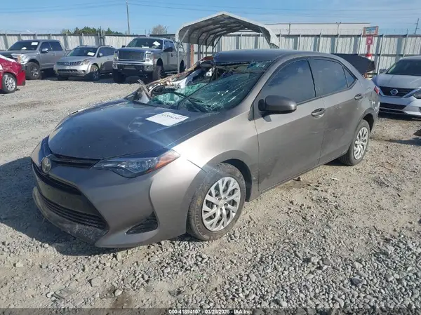 2T1BURHE5JC104279 2018 TOYOTA COROLLA - Image 2