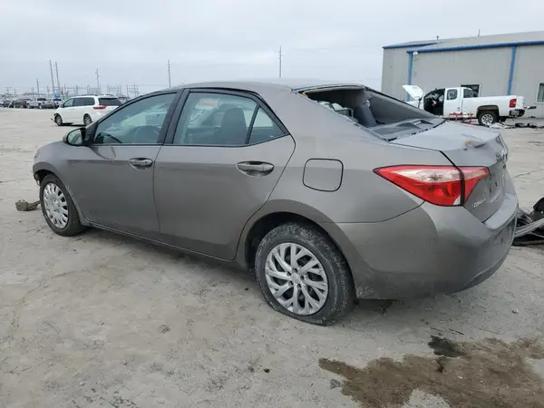 2T1BURHE5JC105593 2018 TOYOTA COROLLA - Image 2