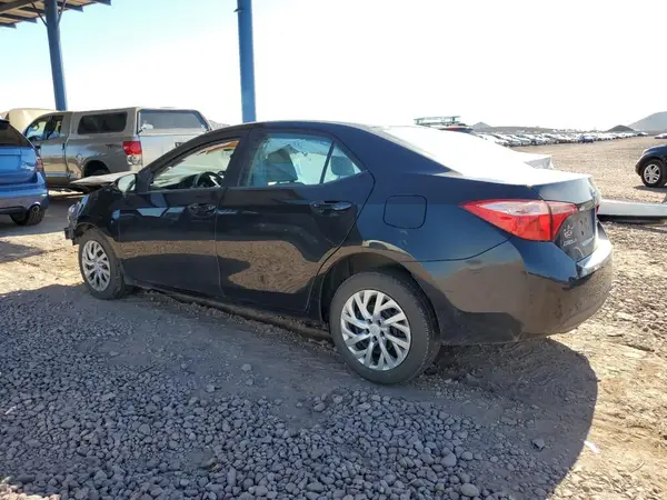 2T1BURHE5JC106193 2018 TOYOTA COROLLA - Image 2