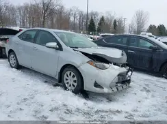 2T1BURHE5JC108834 2018 TOYOTA COROLLA