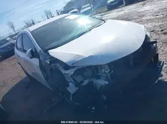 2T1BURHE5JC109336 2018 TOYOTA COROLLA