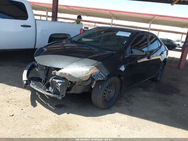 2T1BURHE5JC109482 2018 TOYOTA COROLLA - Image 2