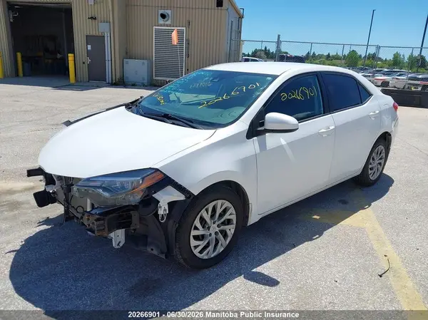 2T1BURHE5JC109823 2018 TOYOTA COROLLA - Image 2