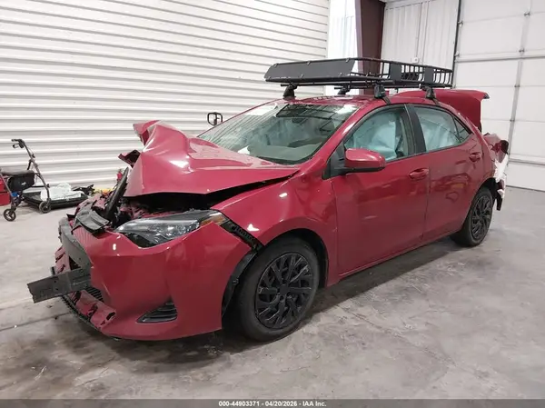 2T1BURHE5JC109952 2018 TOYOTA COROLLA - Image 2