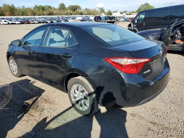 2T1BURHE5JC115024 2018 TOYOTA COROLLA - Image 2