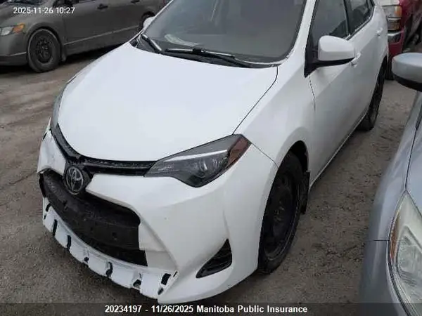 2T1BURHE5JC120076 2018 TOYOTA COROLLA - Image 2
