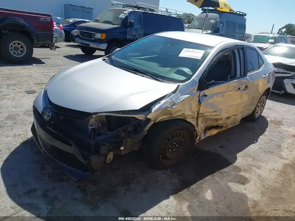 2T1BURHE5JC120921 2018 TOYOTA COROLLA - Image 2