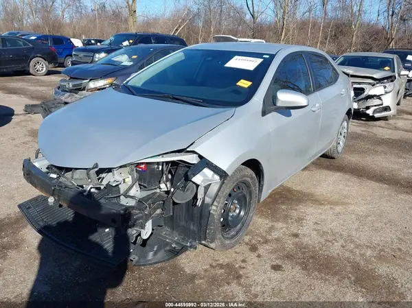 2T1BURHE5JC965610 2018 TOYOTA COROLLA - Image 2