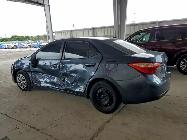 2T1BURHE5JC967809 2018 TOYOTA COROLLA - Image 2