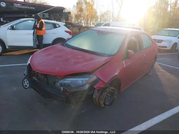 2T1BURHE5JC976235 2018 TOYOTA COROLLA - Image 2