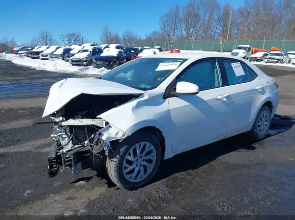 2T1BURHE5JC978499 2018 TOYOTA COROLLA - Image 2