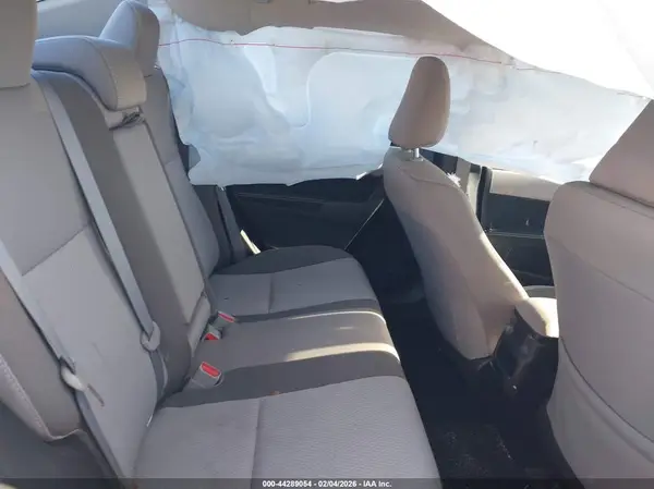 2T1BURHE5JC978499 2018 TOYOTA COROLLA - Image 8