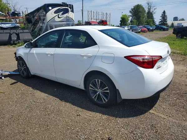 2T1BURHE5JC978518 2018 TOYOTA COROLLA - Image 2