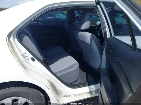 2T1BURHE5JC979653 2018 TOYOTA COROLLA - Image 8
