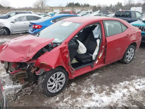 2T1BURHE5JC982763 2018 TOYOTA COROLLA - Image 2