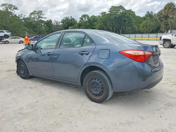 2T1BURHE5JC984707 2018 TOYOTA COROLLA - Image 2