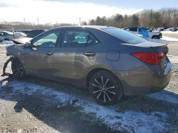 2T1BURHE5JC984738 2018 TOYOTA COROLLA - Image 2